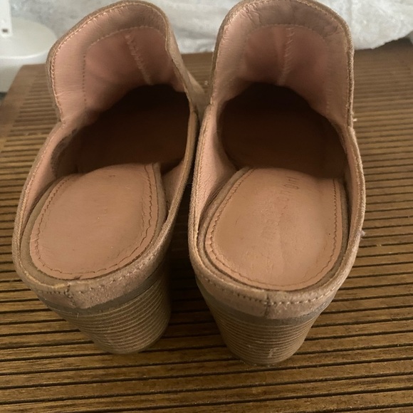 Madden Girl Tan suede block heel mules #mules #blockheel sz 6 - Picture 5 of 5